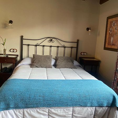 La Posada De Barro Infiesto Esterno foto